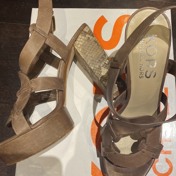 KORS by Michael Kors heels - Picture 3 of 5